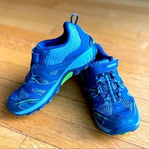 MERRELL trail chaser hiking shoes boy size 1